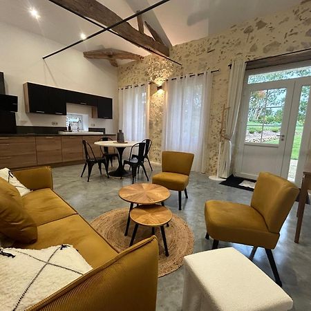 Maison De Vacances Gondrin Екстер'єр фото