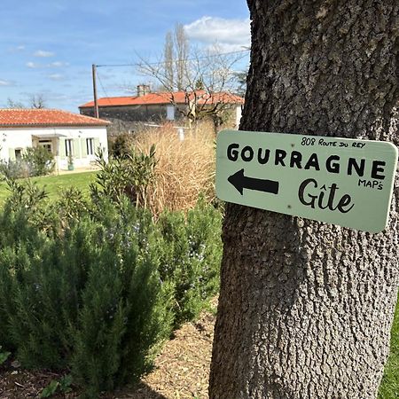 Maison De Vacances Gondrin Екстер'єр фото