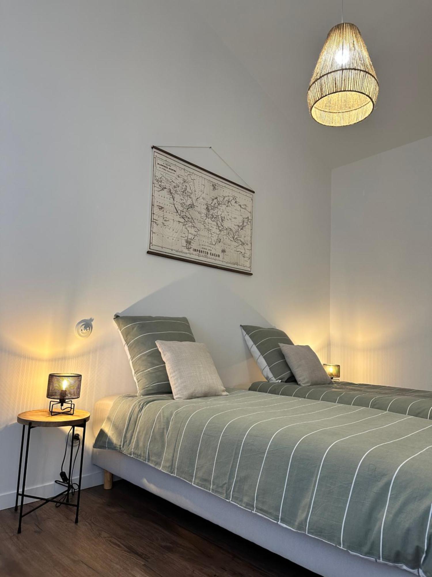 Maison De Vacances Gondrin Екстер'єр фото